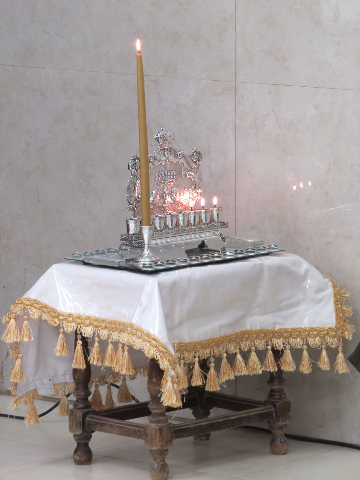 הדלקת נר חנוכה ויום ההצלה בקרעטשניף קרית גת