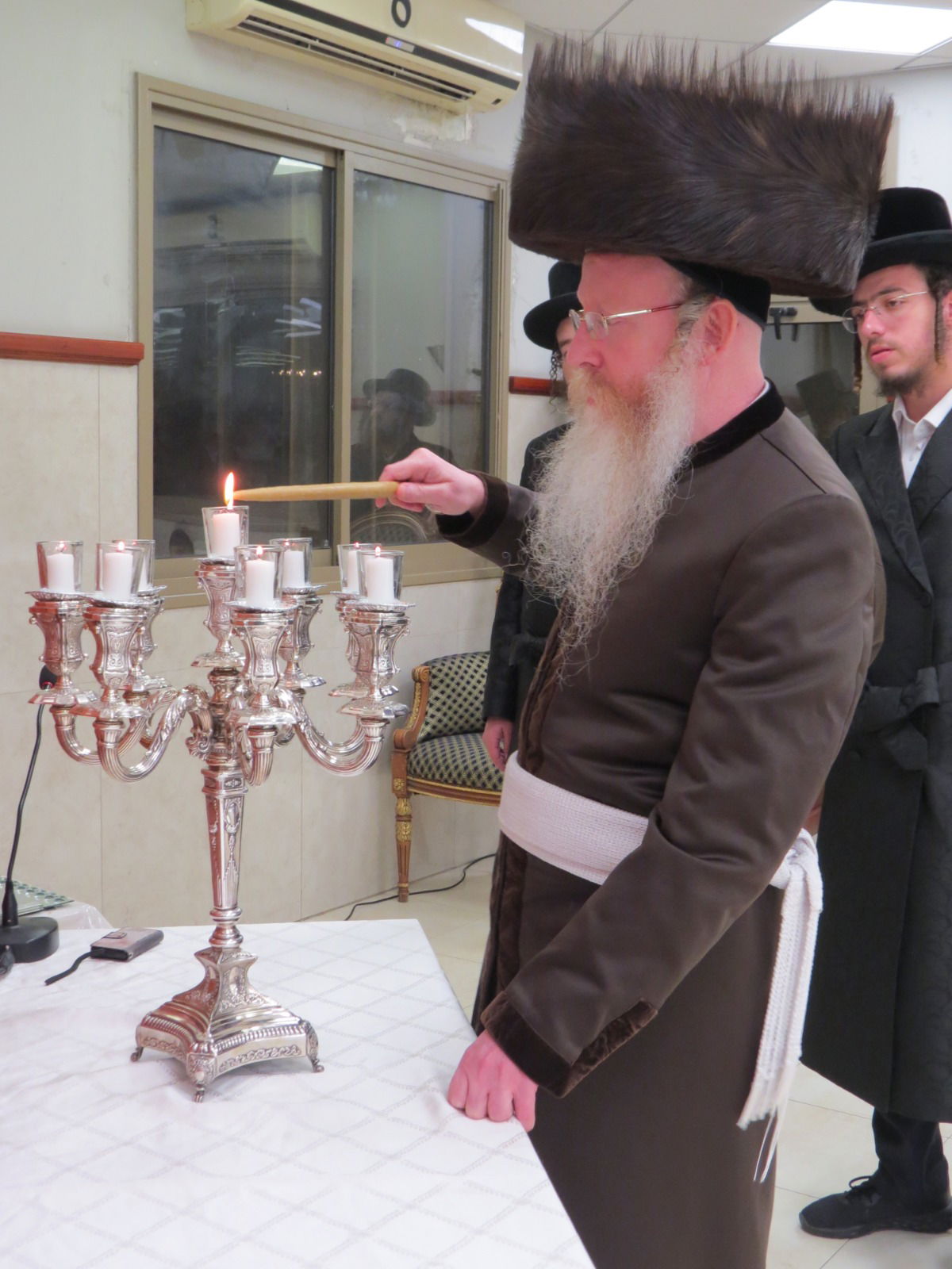 הדלקת נר חנוכה ויום ההצלה בקרעטשניף קרית גת