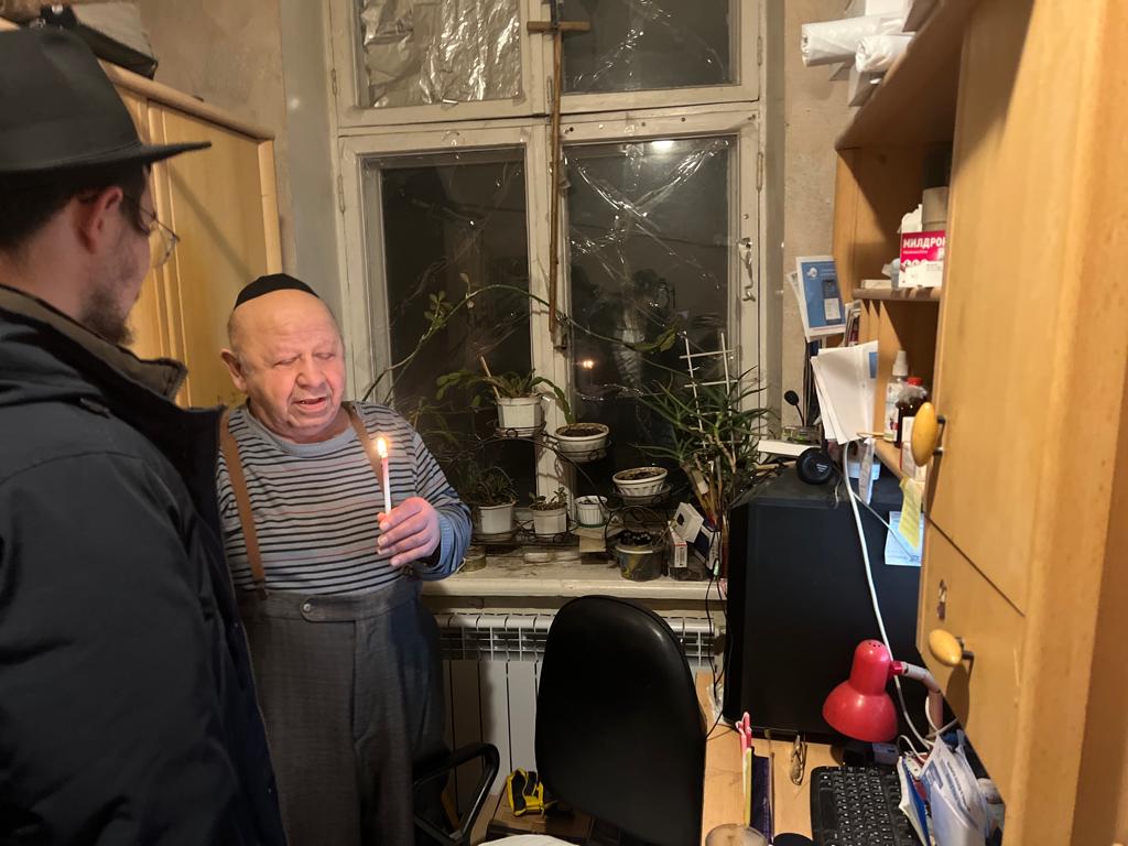 טנקים באוקראינה, לא מה שחשבתם: המבצע החב"די בלב המדינה הבוערת