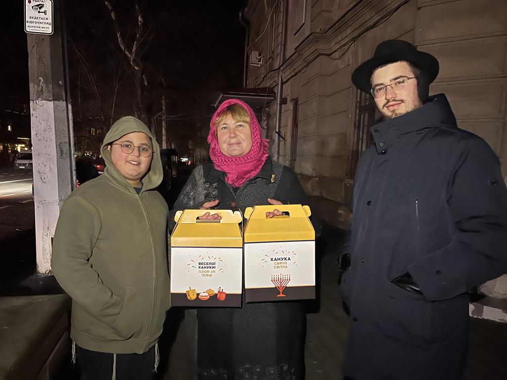 טנקים באוקראינה, לא מה שחשבתם: המבצע החב"די בלב המדינה הבוערת