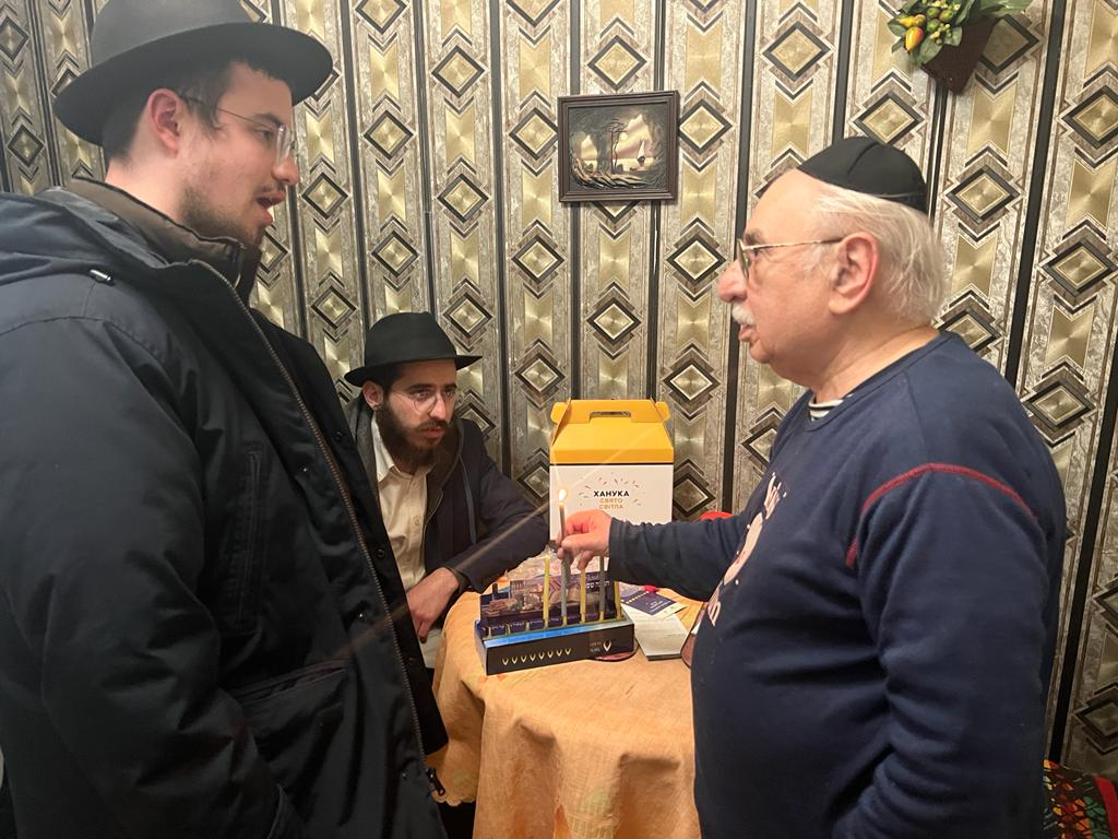 טנקים באוקראינה, לא מה שחשבתם: המבצע החב"די בלב המדינה הבוערת