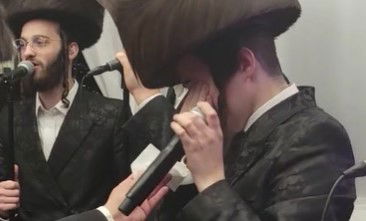 כששטיינמץ נשנק מבכי בעודו מנגן את הניגון המרטיט • צפו