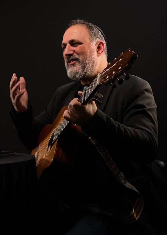 "פותחים שולחן" | ארי גוטהלף מארח את גולן אזולאי • צפו