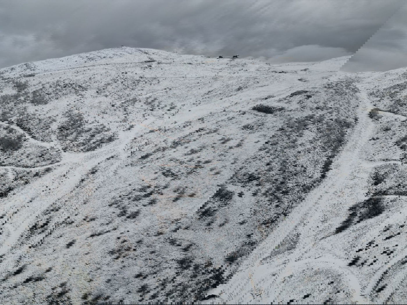 שיטפון בנחל אוג, הבריכות שהתמלאו והשלג בחרמון | תיעודים