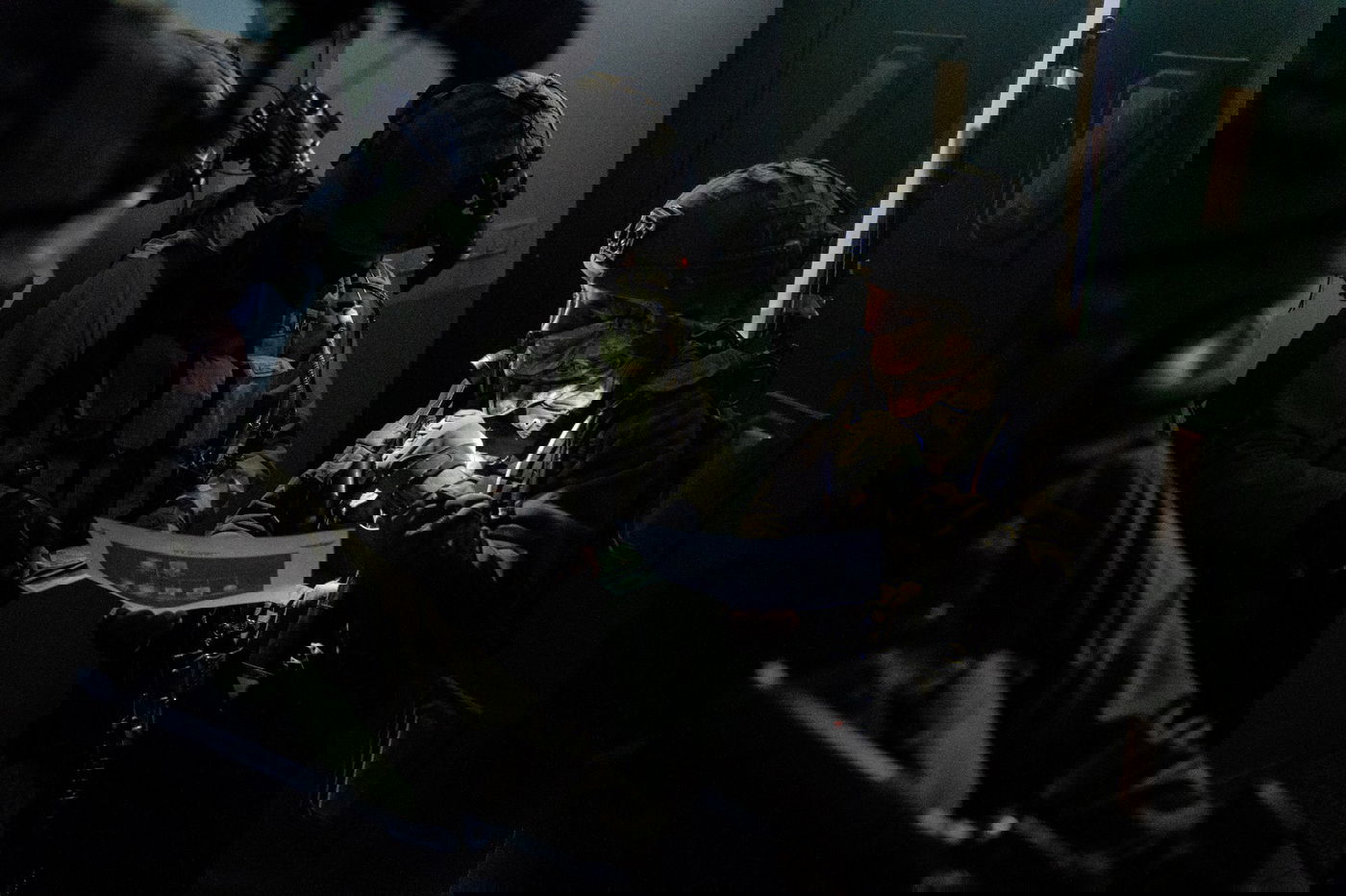 צפו בתיעוד: לוחמי צה"ל ושב"כ במעצר מבוקשים ביו"ש