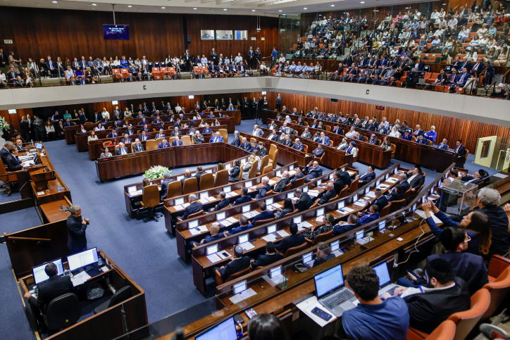 זינוק בשכר הבכירים: 75 אלף שקל לנשיא, 65 אלף לראש הממשלה ו-120 אלף לנשיאת העליון