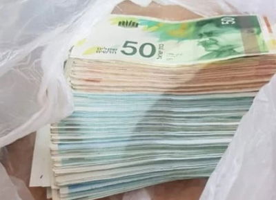 בעל עסק חרדי שכח ערימות של כסף במונית; כך זה הסתיים