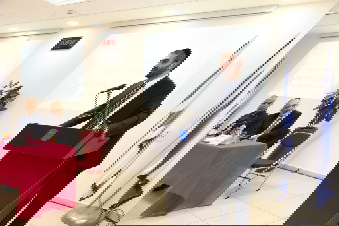 השר מלכיאלי נכנס למשרד הדתות: "נקדש שם שמיים"