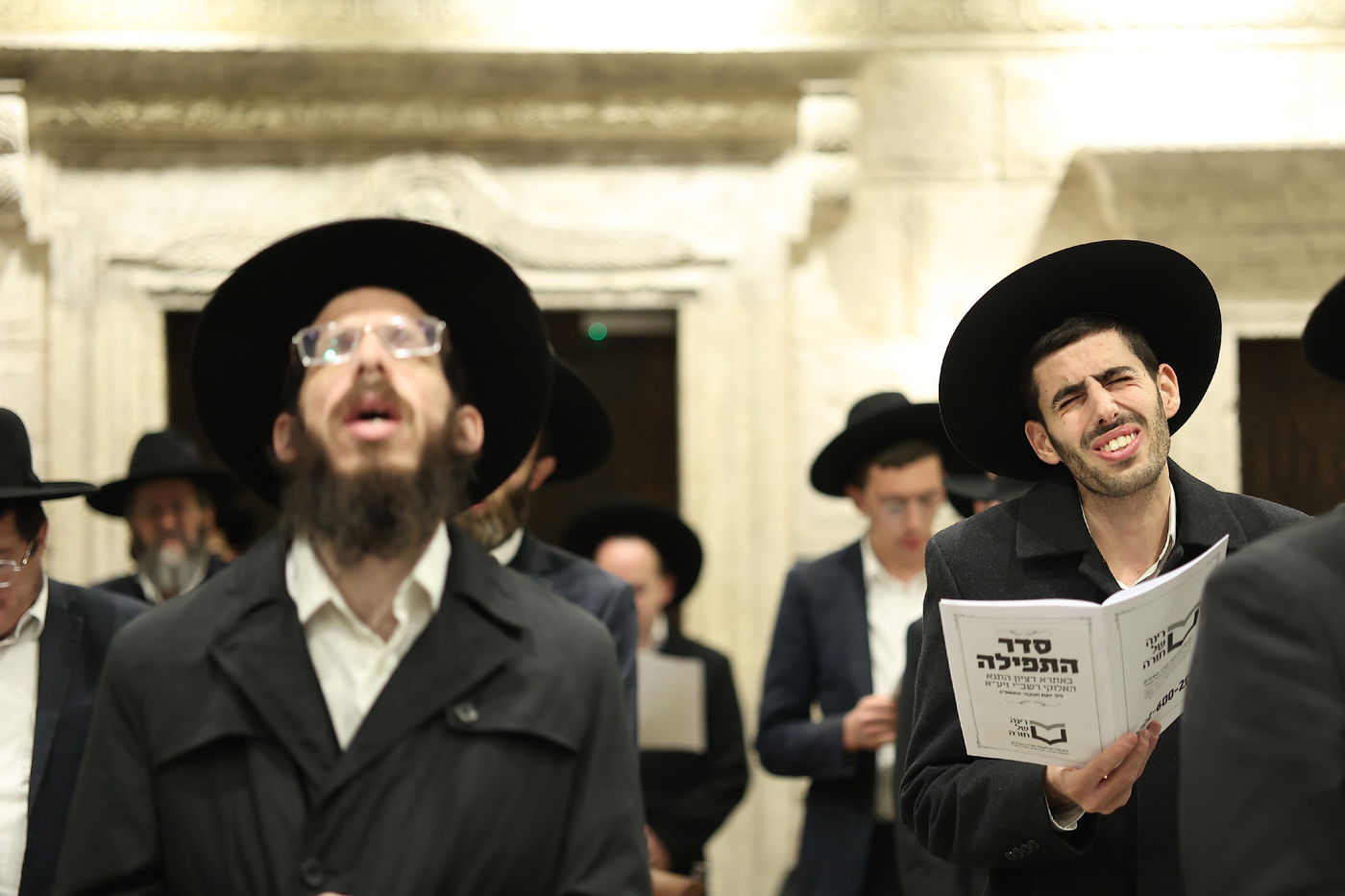 המונים העתירו במעמד "רינה של תורה" בזאת חנוכה | צפו בגלריה