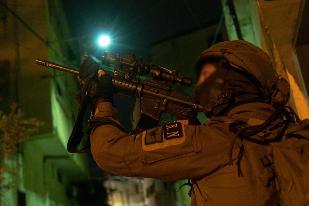 שמונה מבוקשים נעצרו הלילה; צה"ל מצמצם כוחות ביהודה ושומרון