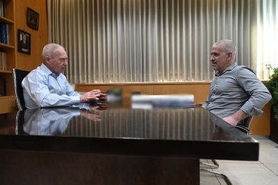 בר וגלנט בפגישה