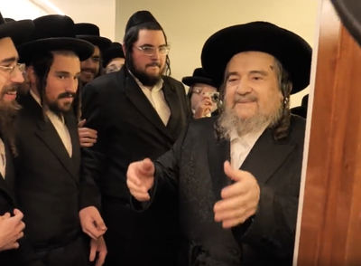 בצל הדרמה: הגרי"מ שכטר בהילולת  רבי נתן מברסלב • תיעוד