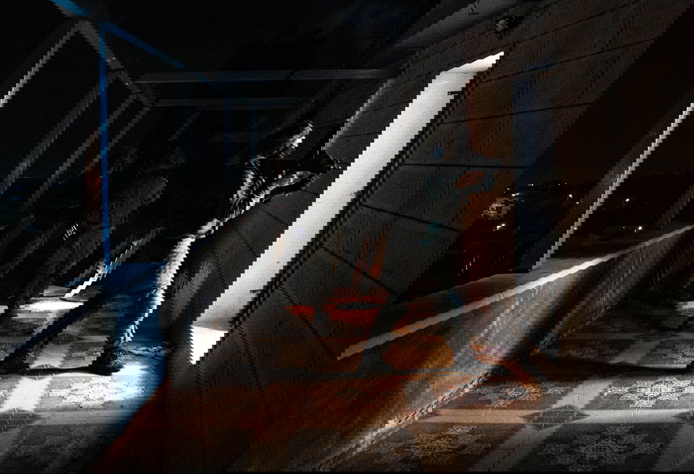 תוך כדי ירי מסיבי: החיילים עצרו 14 מבוקשים ביו"ש | תיעוד