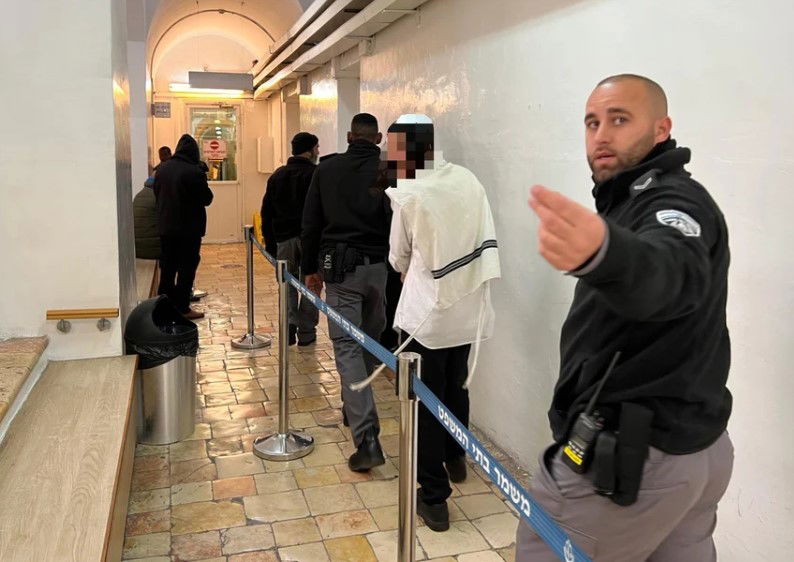 בחסדי שמיים: שיפור נוסף במצב האם שנפצעה מדרדור הפח