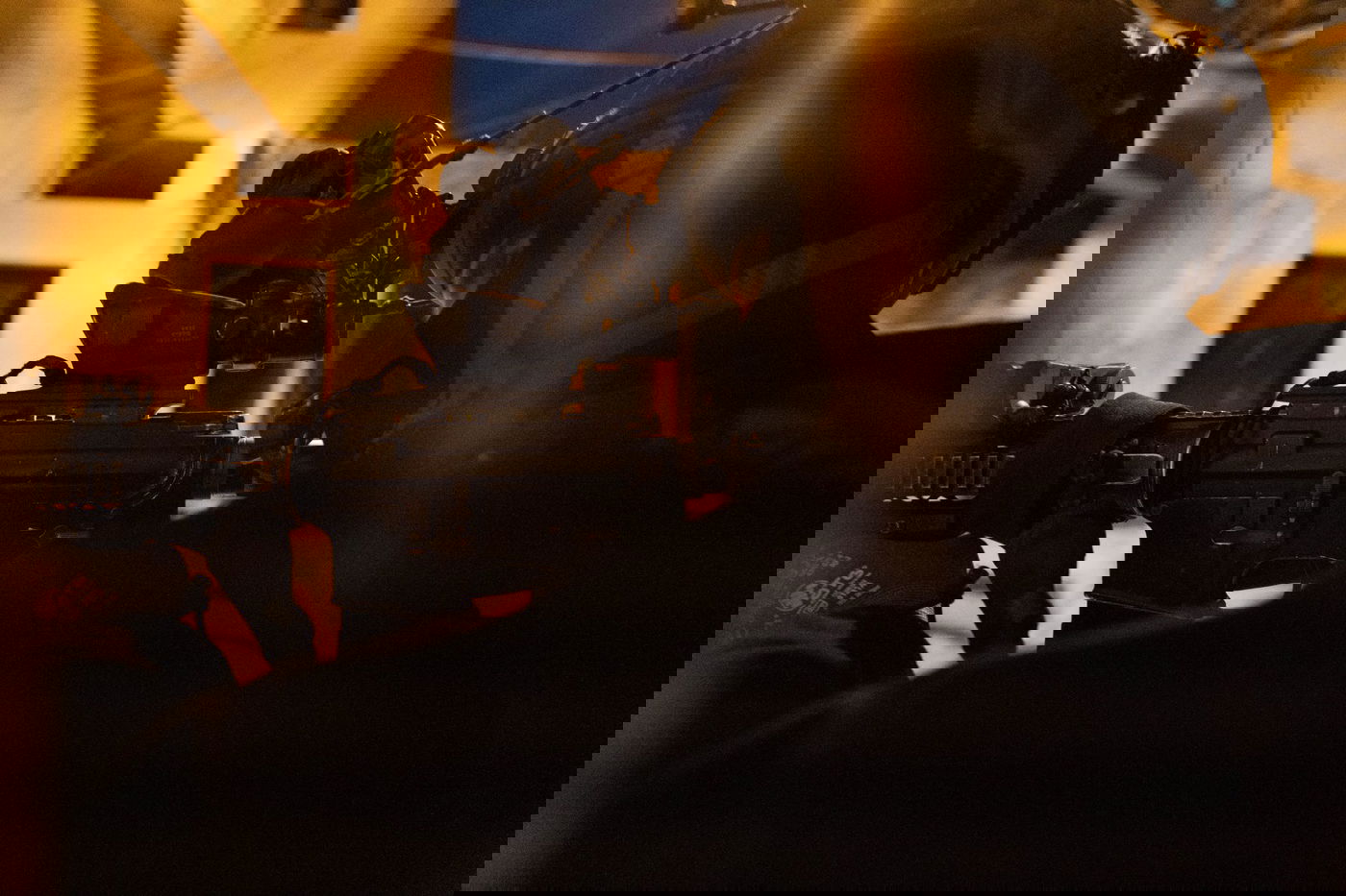 תחת מטענים ואבנים: כוחות צה"ל עצרו 16 מבוקשים | תיעוד