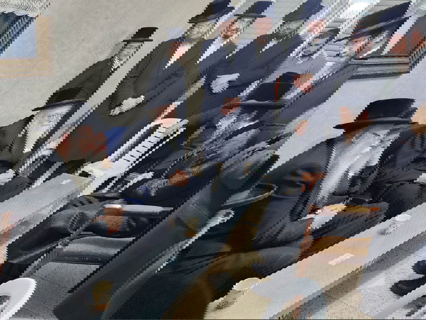 אדמו"רים ורבנים לצד שרים, ח"כים ואישי ציבור ניחמו את מנכ"ל ומייסד 'עלה' הרב יהודה מרמורשטיין