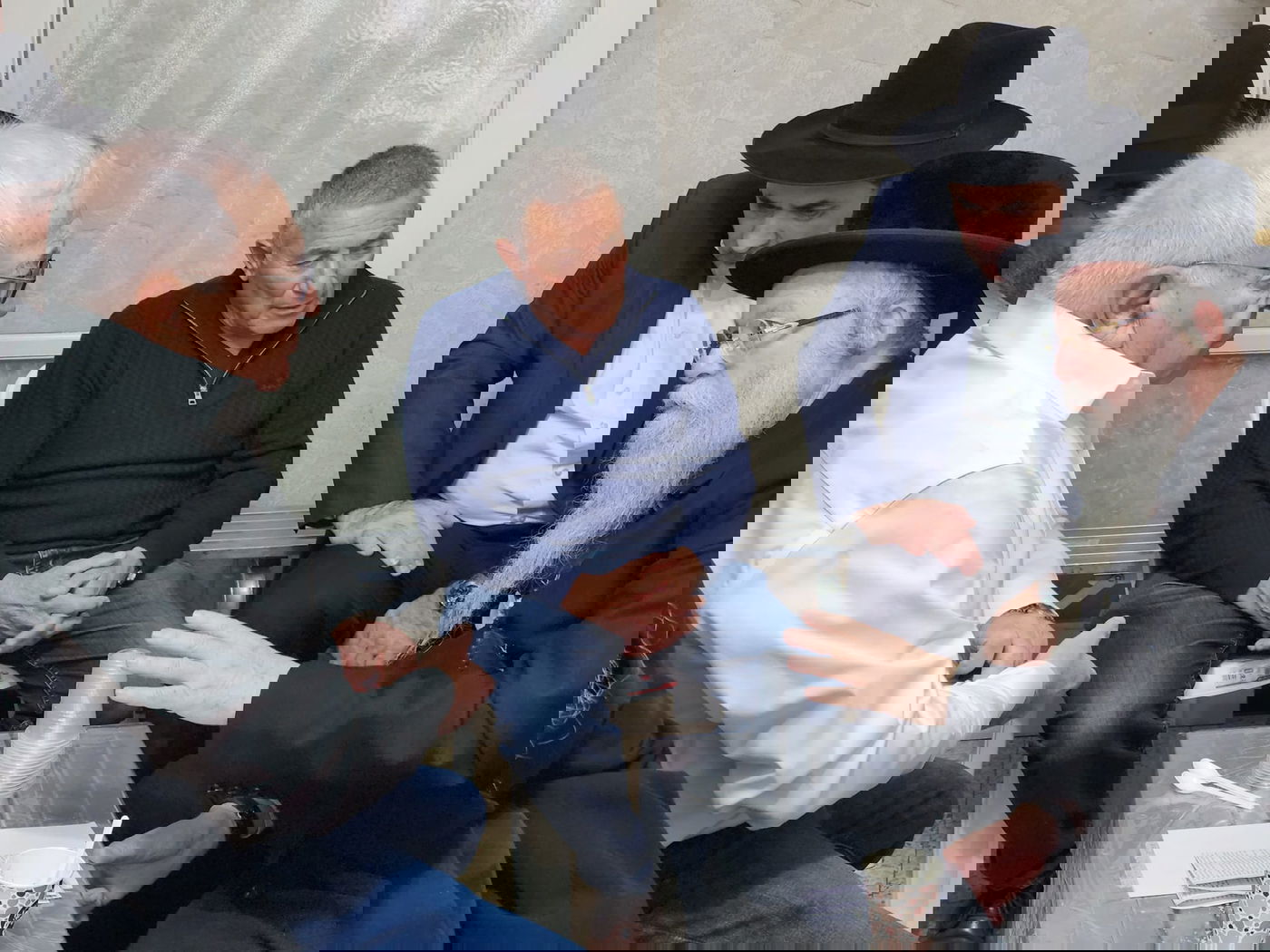 אדמו"רים ורבנים לצד שרים, ח"כים ואישי ציבור ניחמו את מנכ"ל ומייסד 'עלה' הרב יהודה מרמורשטיין