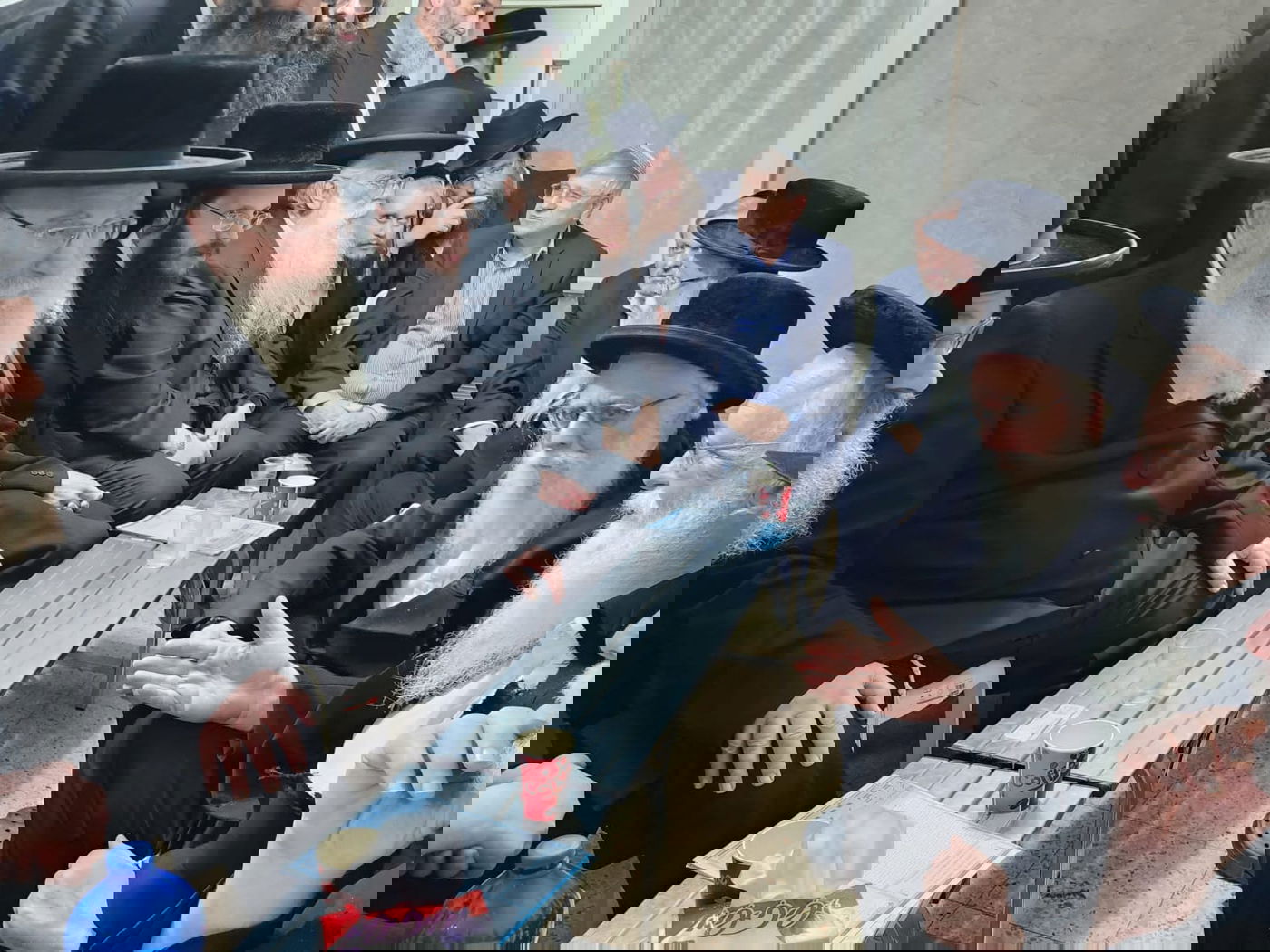 אדמו"רים ורבנים לצד שרים, ח"כים ואישי ציבור ניחמו את מנכ"ל ומייסד 'עלה' הרב יהודה מרמורשטיין