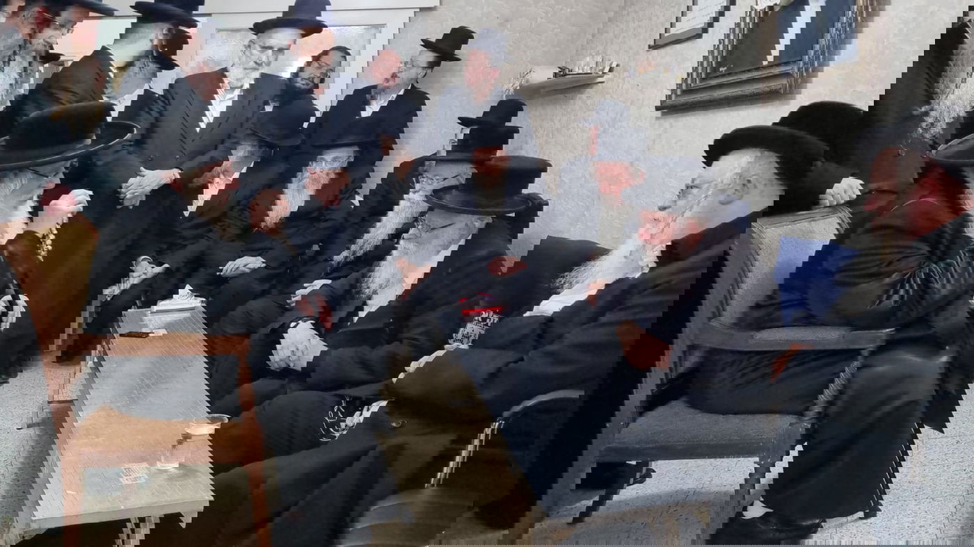 אדמו"רים ורבנים לצד שרים, ח"כים ואישי ציבור ניחמו את מנכ"ל ומייסד 'עלה' הרב יהודה מרמורשטיין