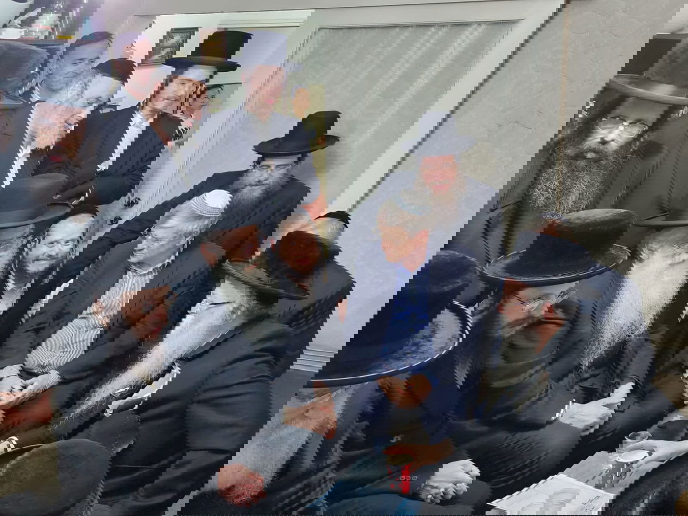 אדמו"רים ורבנים לצד שרים, ח"כים ואישי ציבור ניחמו את מנכ"ל ומייסד 'עלה' הרב יהודה מרמורשטיין