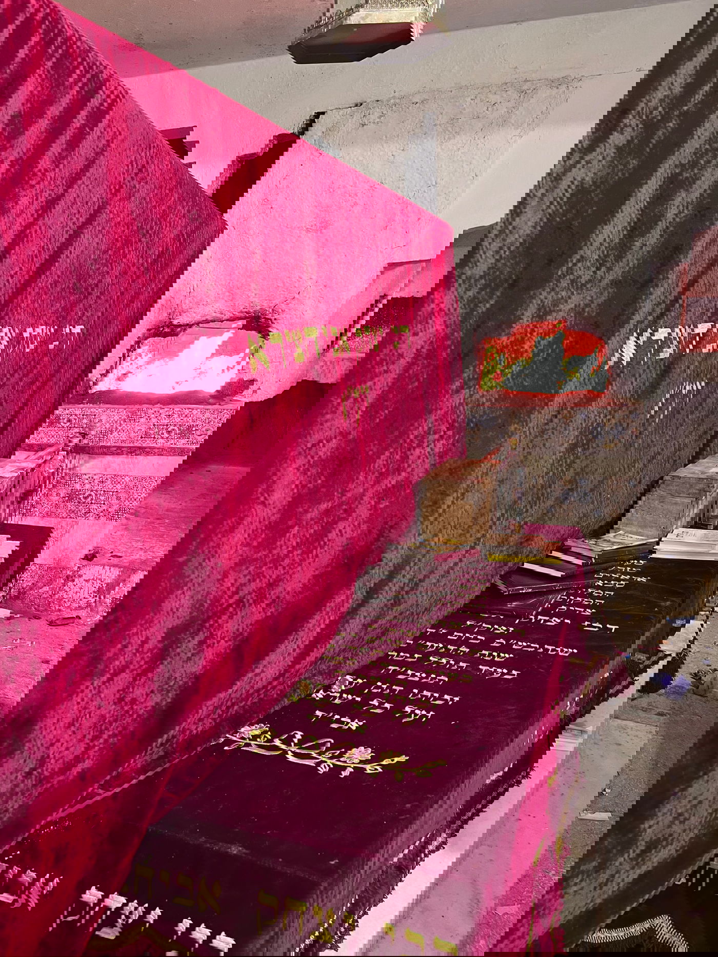 לראשונה: טיסה ישירה למדבר סהרה - לציונו של רבי יצחק אבוחצירא במרוקו