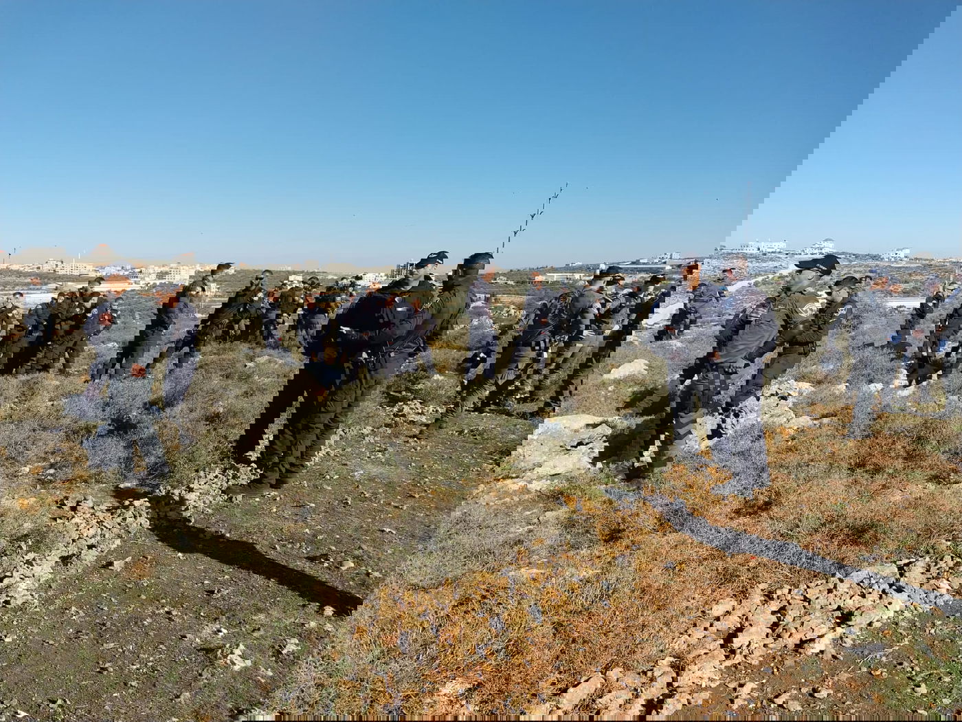 כוחות הביטחון הורסים את המאחז; סמוטריץ' מאשים את שר הביטחון