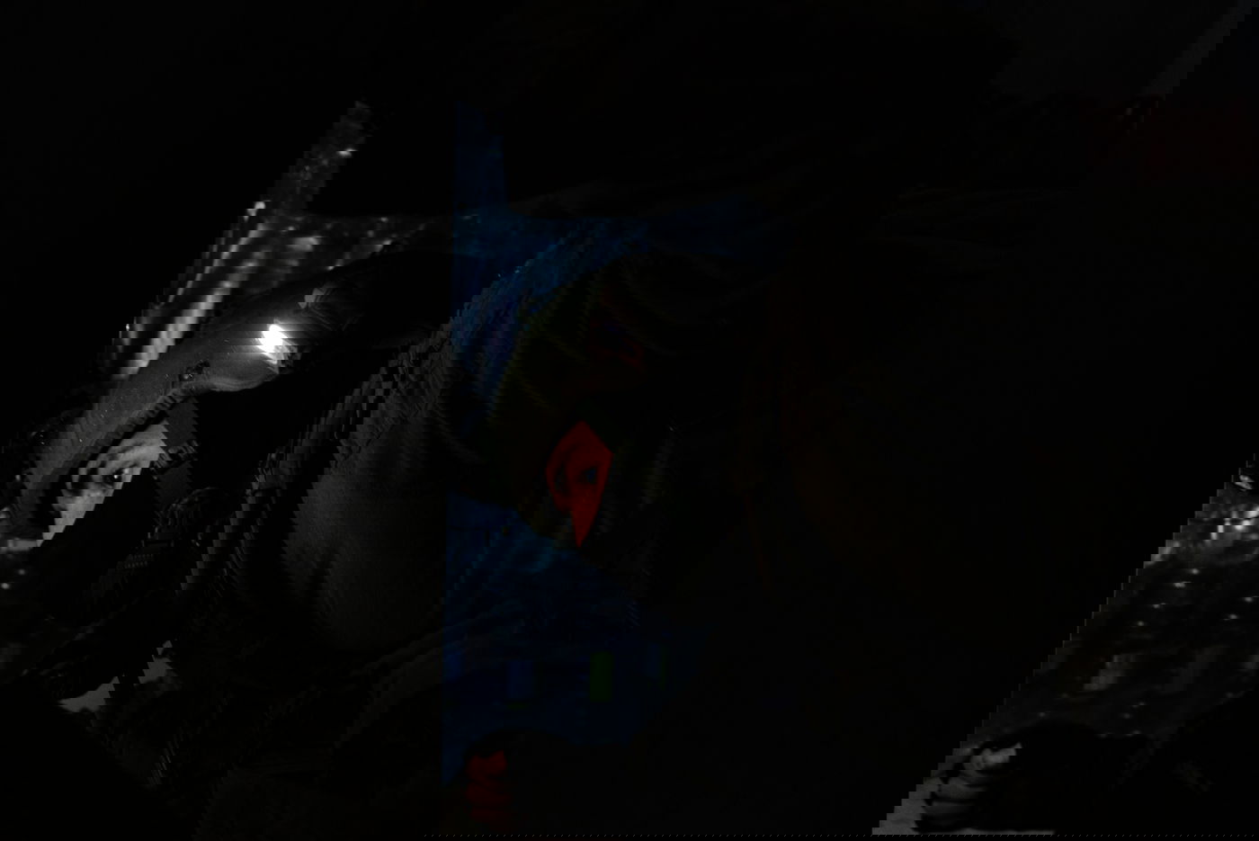 לוחמי צה"ל עצרו שני מבוקשים | צפו בפעילות