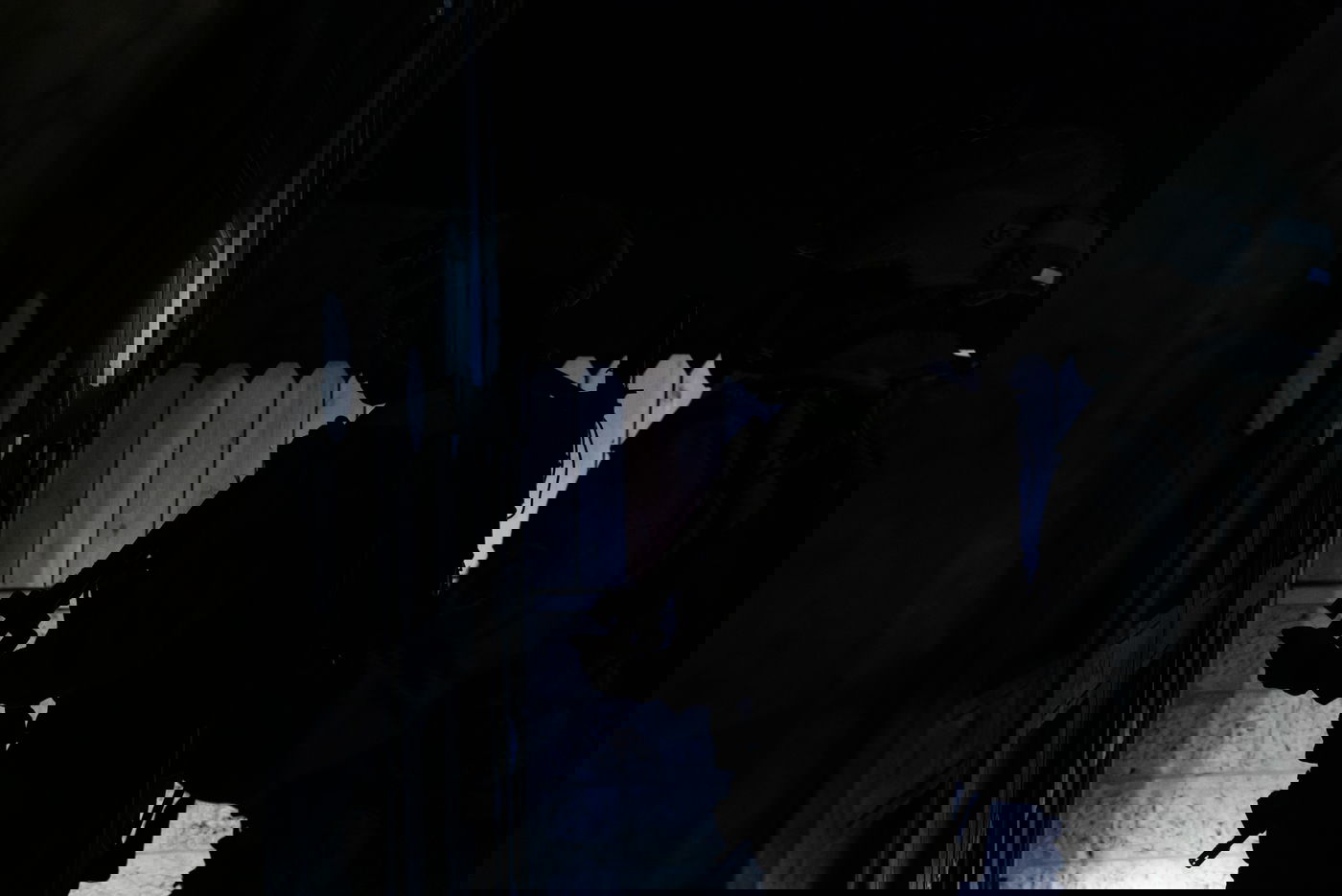 לוחמי צה"ל עצרו שני מבוקשים | צפו בפעילות