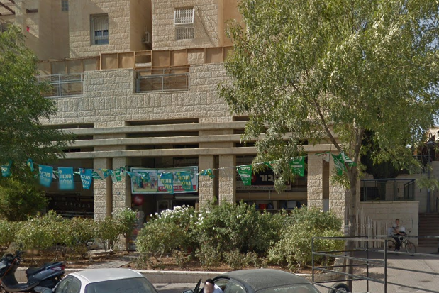 חנות הטמבור נשרפה, התושבים הסתגרו בבתיהם