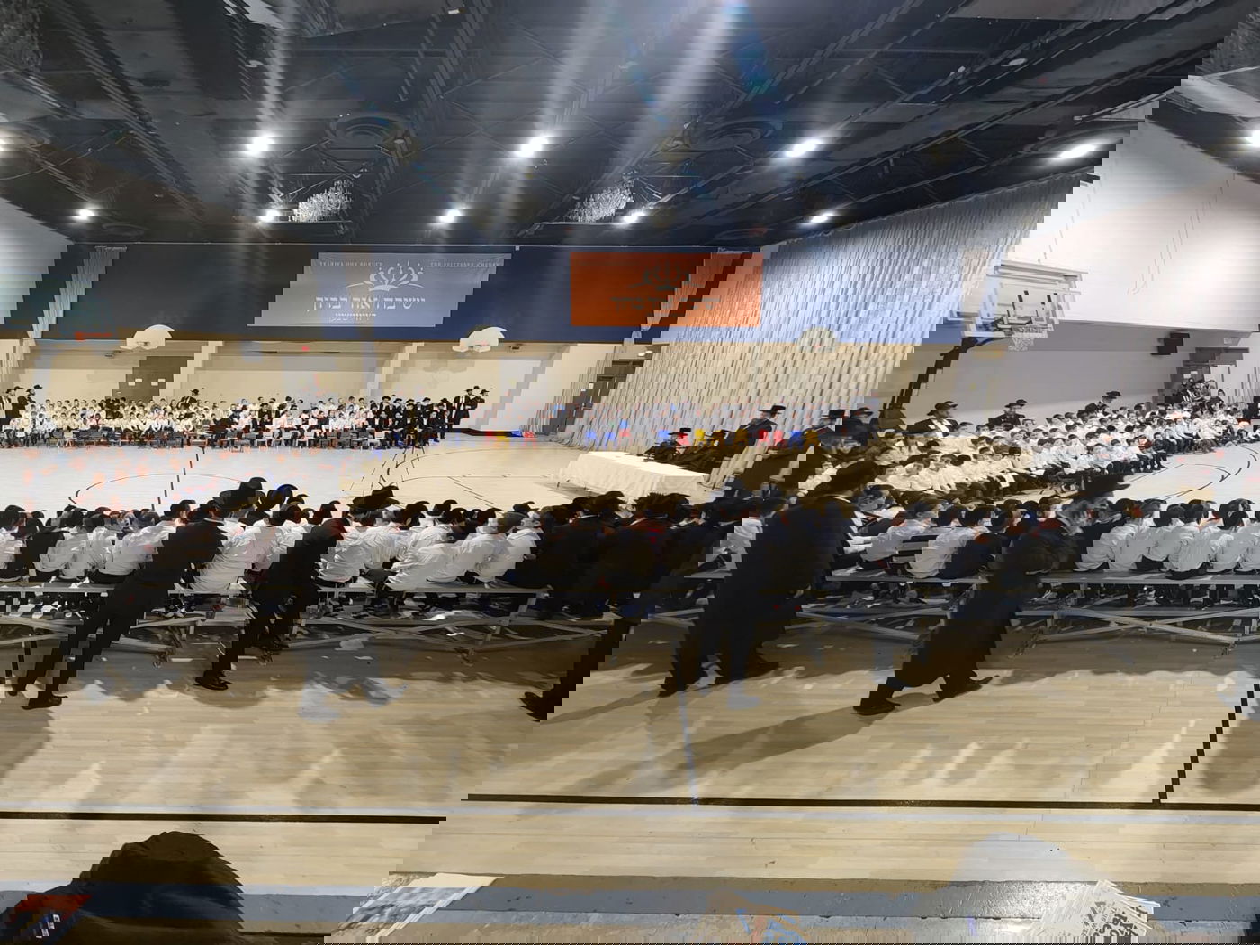 האדמו"ר מקאליב ערך ביקור חיזוק בקהילה היהודית בשיקאגו