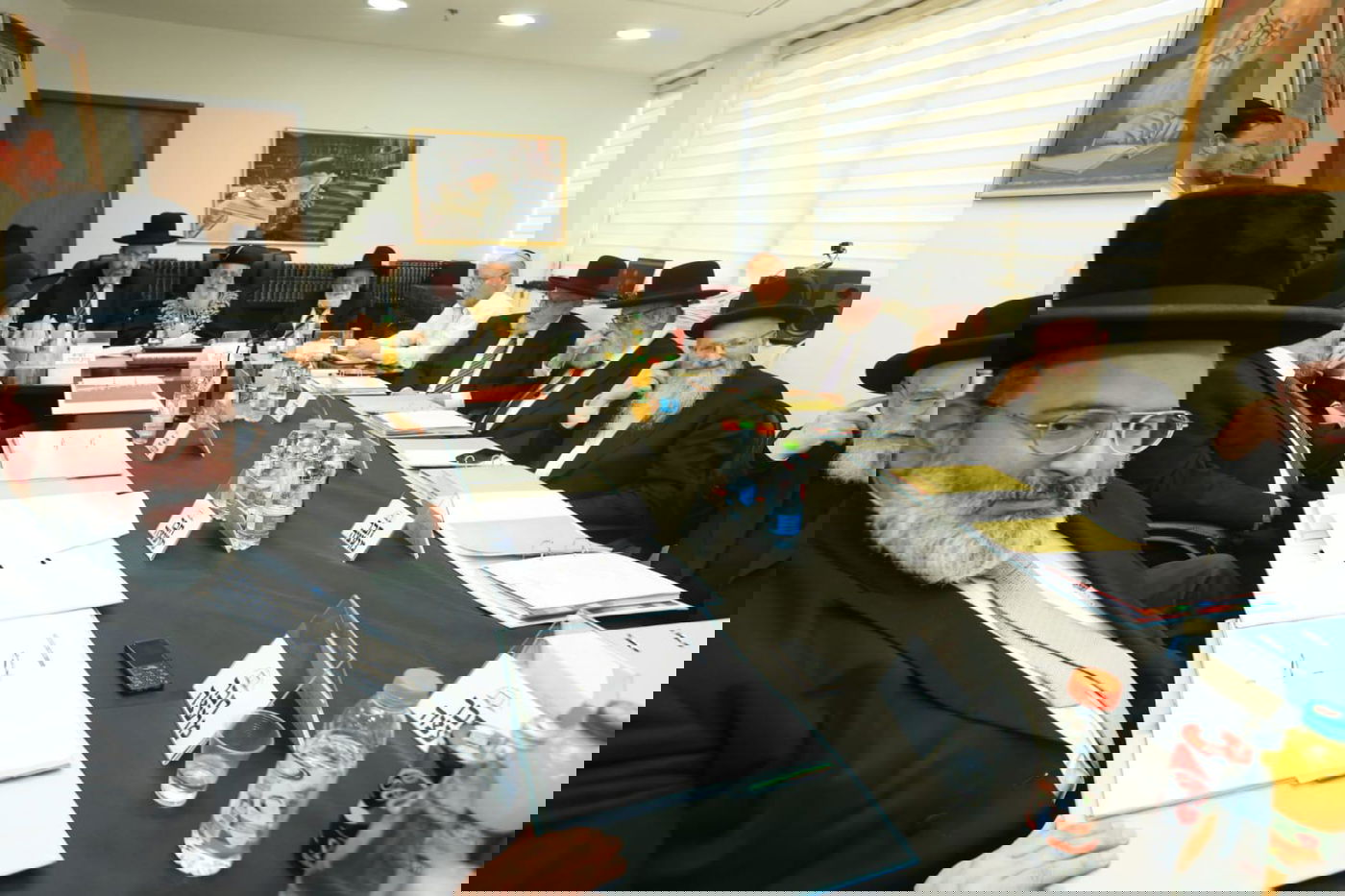 הרבנות הראשית ובד"צ 'העדה החרדית': "להתפלל על הגשמים"