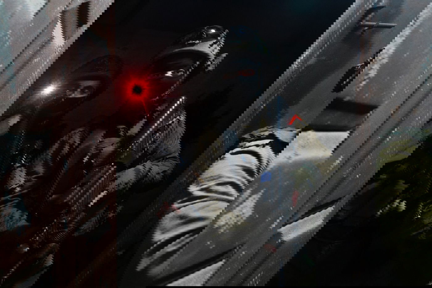 ארבעה מבוקשים נעצרו; כספי טרור נתפסו | תיעוד