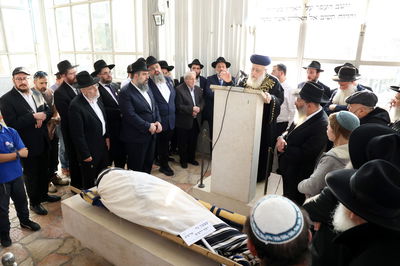 הראשל"צ הכר"י יוסף מספיד