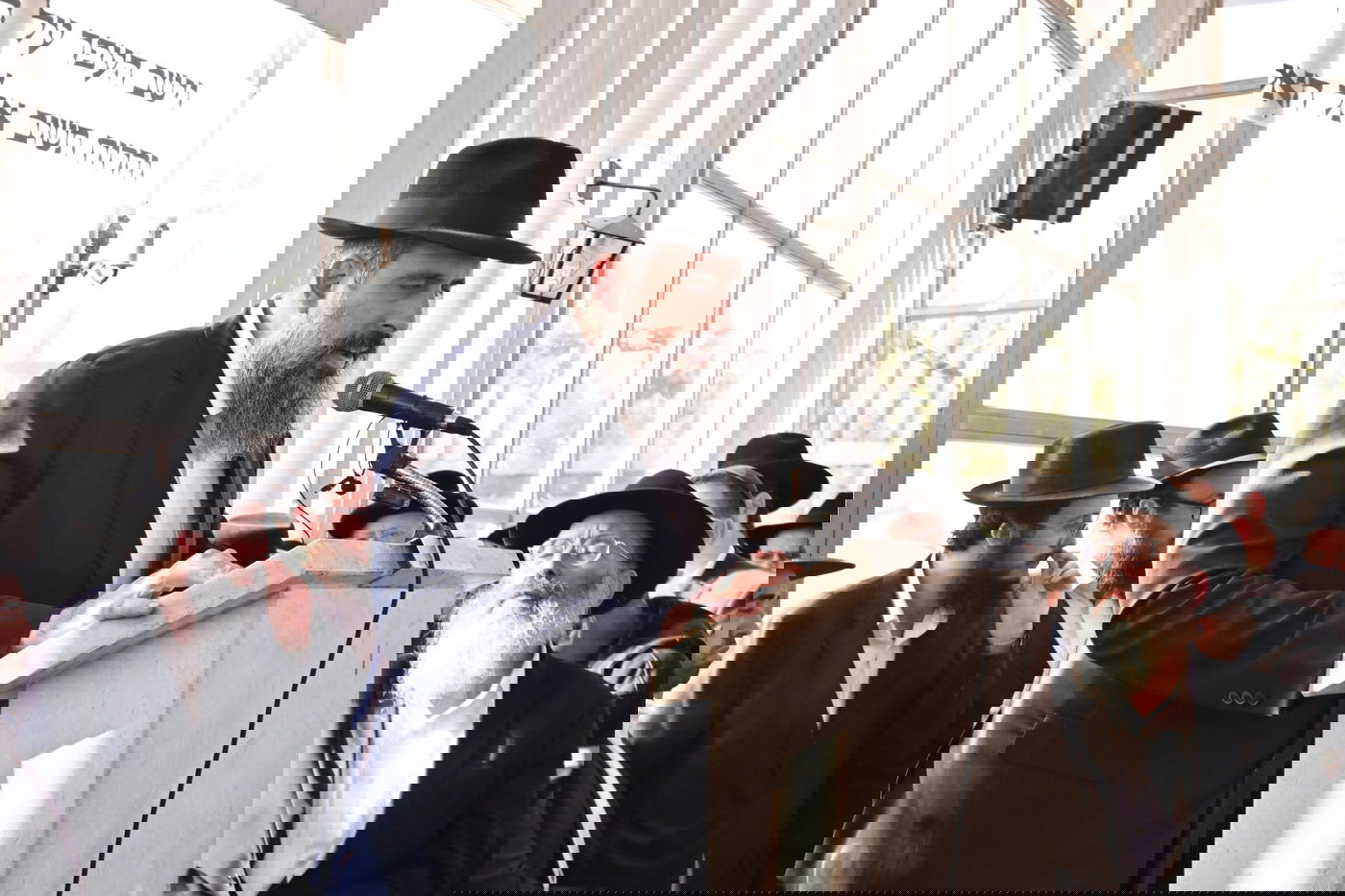 תיעוד: גדולי ישראל ואישי ציבור בהלווית הגר״ש אליטוב זצ״ל