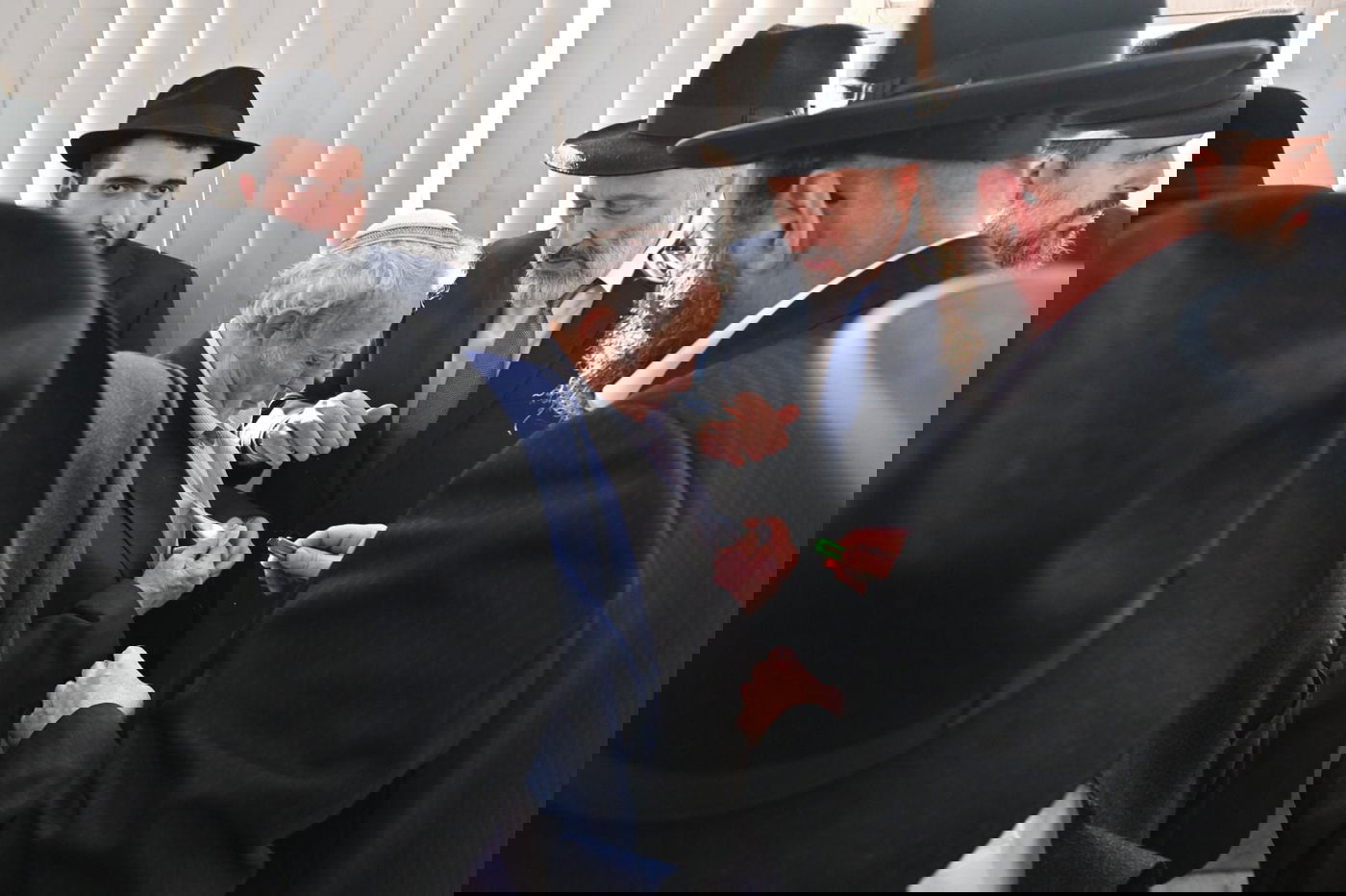 תיעוד: גדולי ישראל ואישי ציבור בהלווית הגר״ש אליטוב זצ״ל