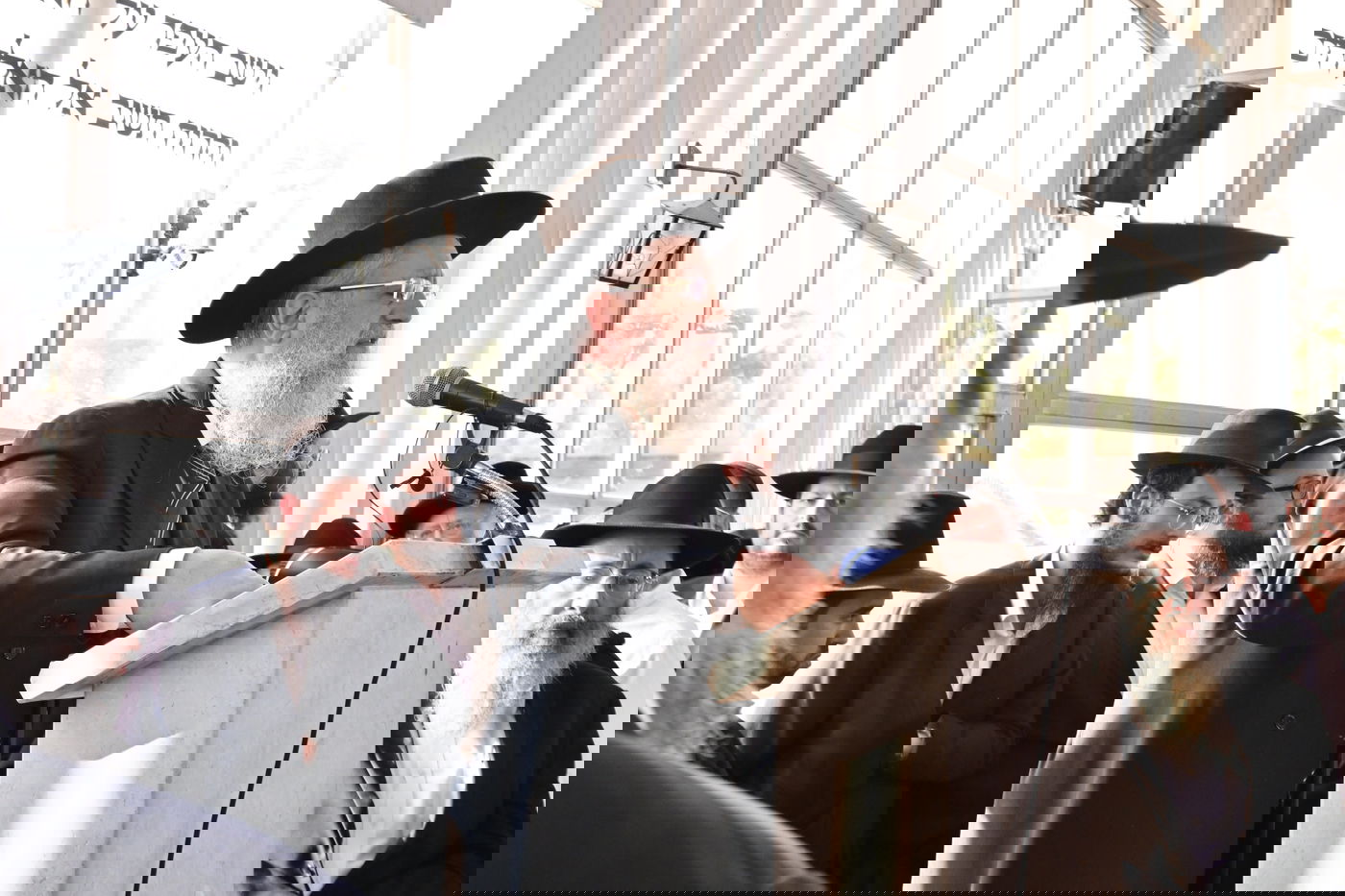 תיעוד: גדולי ישראל ואישי ציבור בהלווית הגר״ש אליטוב זצ״ל