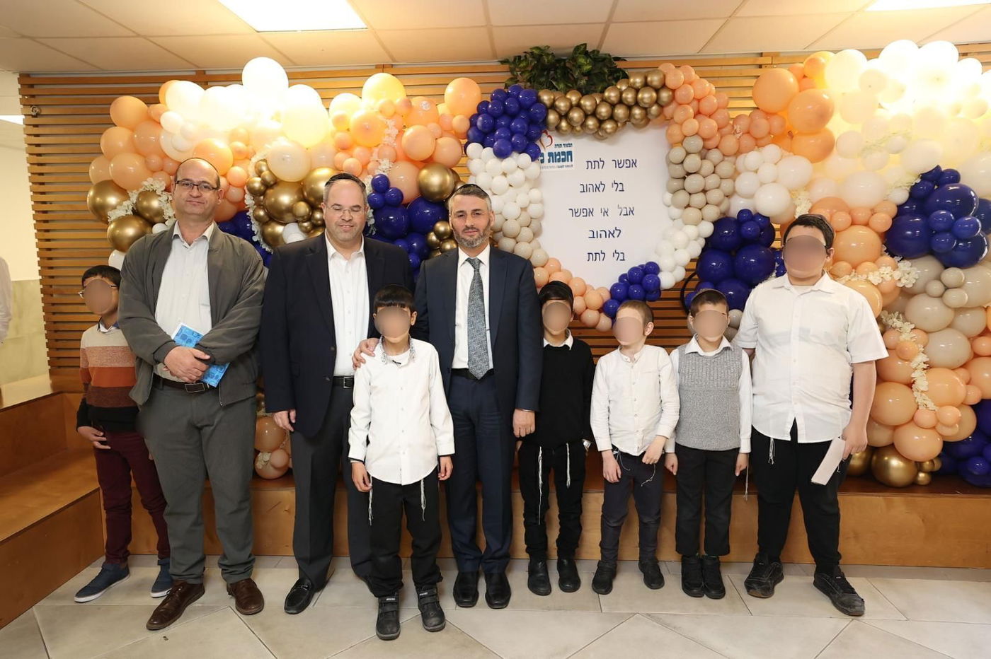 השר הרב חיים ביטון בביקור במוסדות 'שתילים'