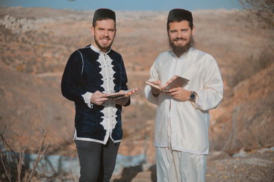 האחים מלול בסינגל לכבוד סידנא בבא סאלי