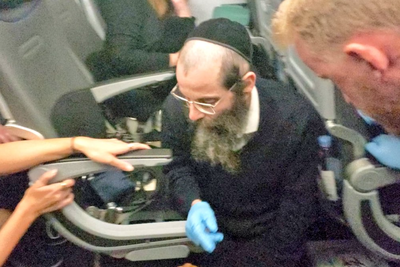 חרדי הציל חיי אישה בטיסה - והעלה את המודעות ל'הצלה'