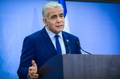 יאיר לפיד: "הממשלה חלשה, והחמאס מרים ראש"