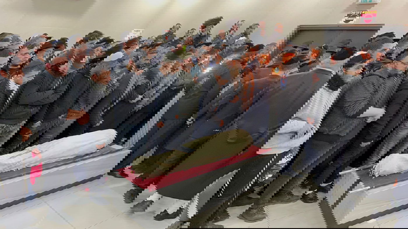 חלק מנרצחי הפיגוע הובאו למנוחות: "נער טהור עיניים שלא חטא"