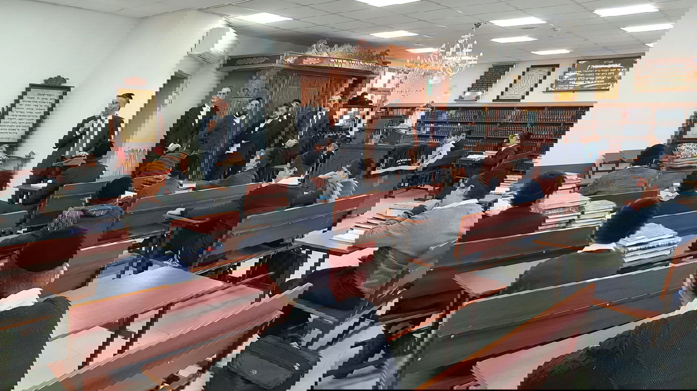 לאחר הטבח הנוראי: השר חיים ביטון ביקר בתלמודי התורה