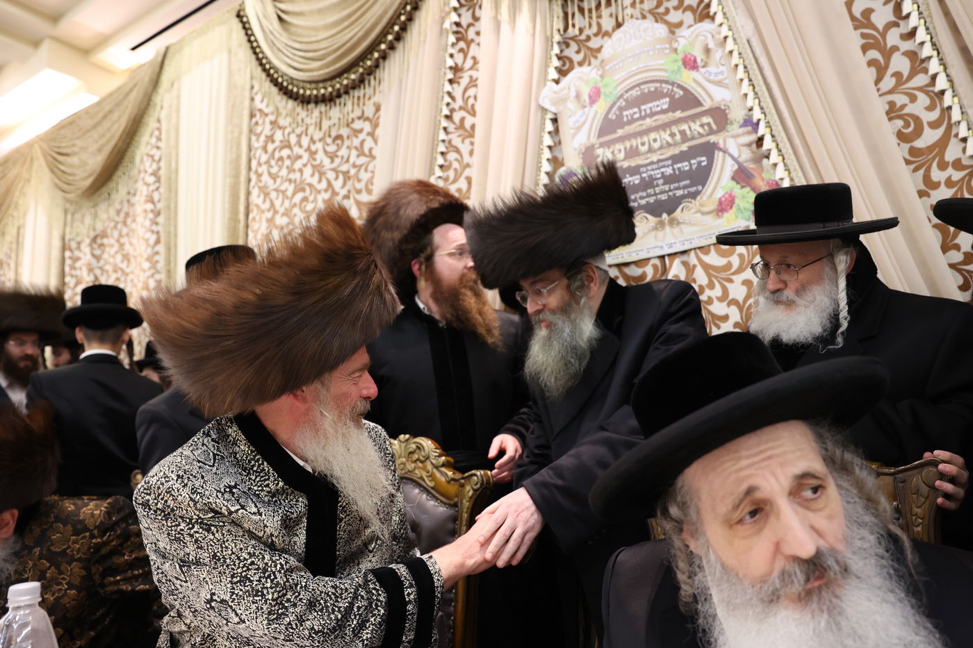 שמחת החתונה לבת האדמו"ר מהארנסטייפל