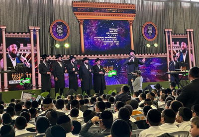 'מלכות' ו-1500 ילדים מבצעים יחד: "ממלכת כהנים"