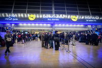 רגעי דרמה בנתב"ג: רכב פרץ את מחסום הבידוק, הנהג נמלט; נשלל חשד לאירוע ביטחוני