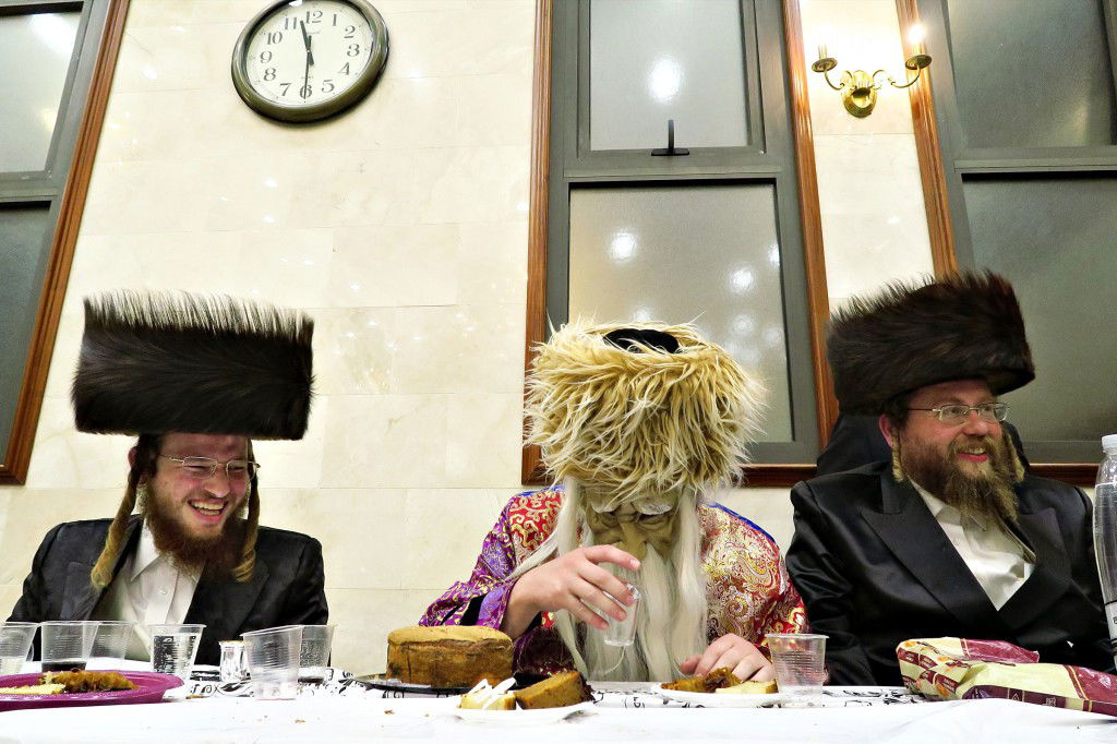 בראשות רבנים ואדמו"רים: שבע ברכות לאחד מרבני ביתר