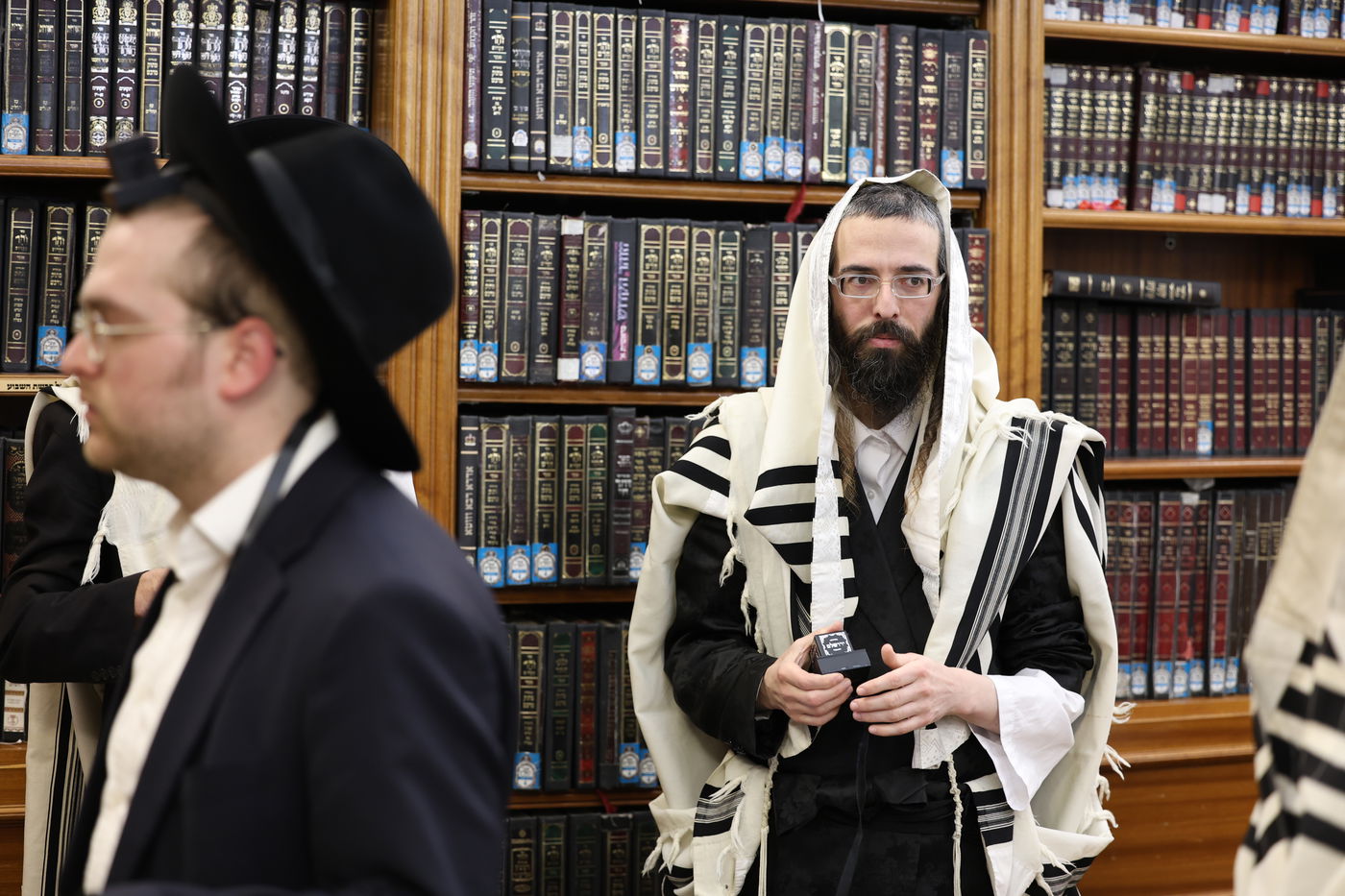 ללא החסידים: האדמו"ר מזוועהיל התפלל שחרית במירון