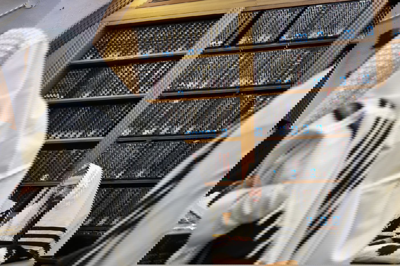 ללא החסידים: האדמו"ר מזוועהיל התפלל שחרית במירון