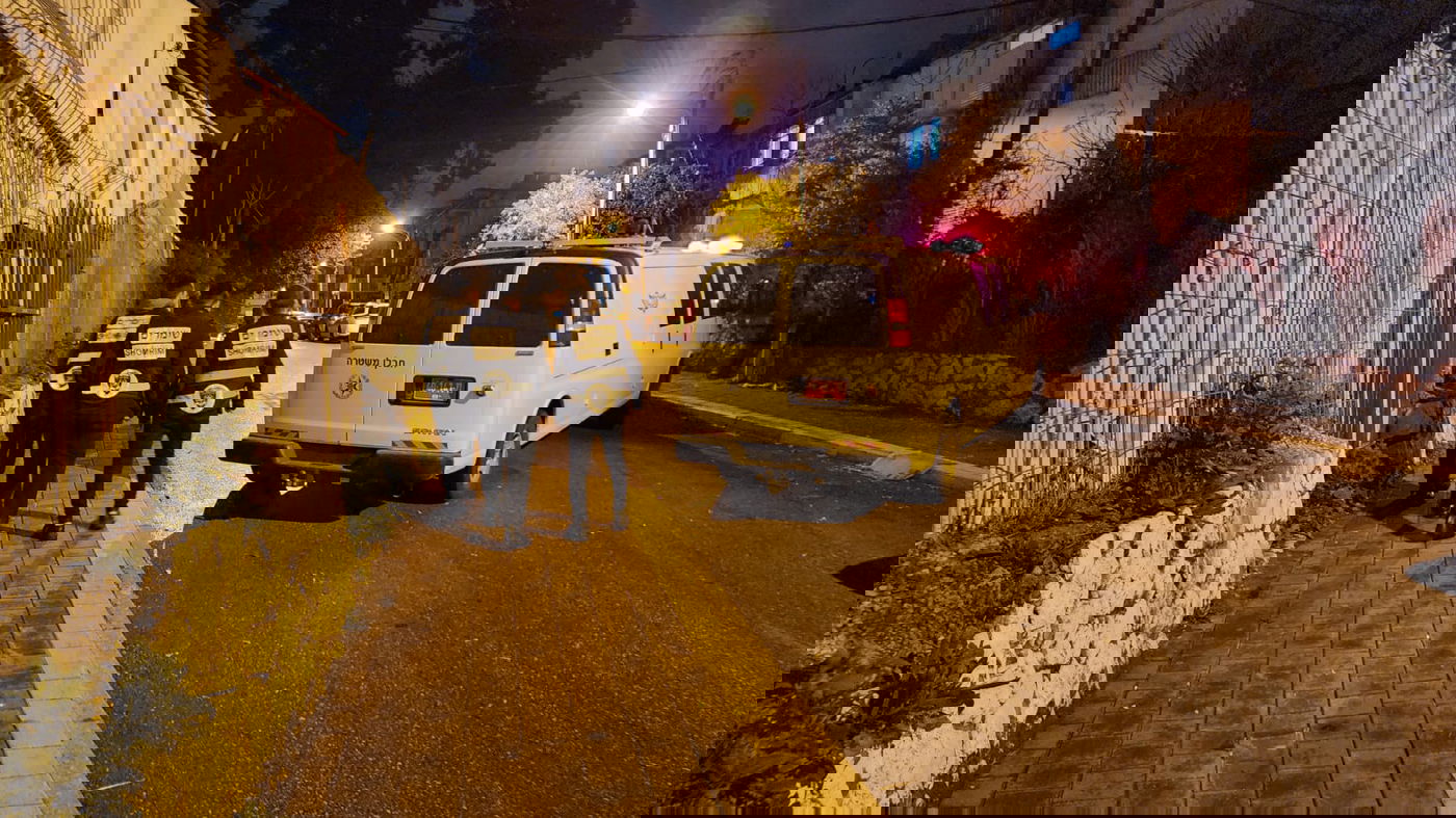 ניסה לשדוד חלפן חרדי, כשמתנדבים הורו לו לעצור - הוא דרס שלושה