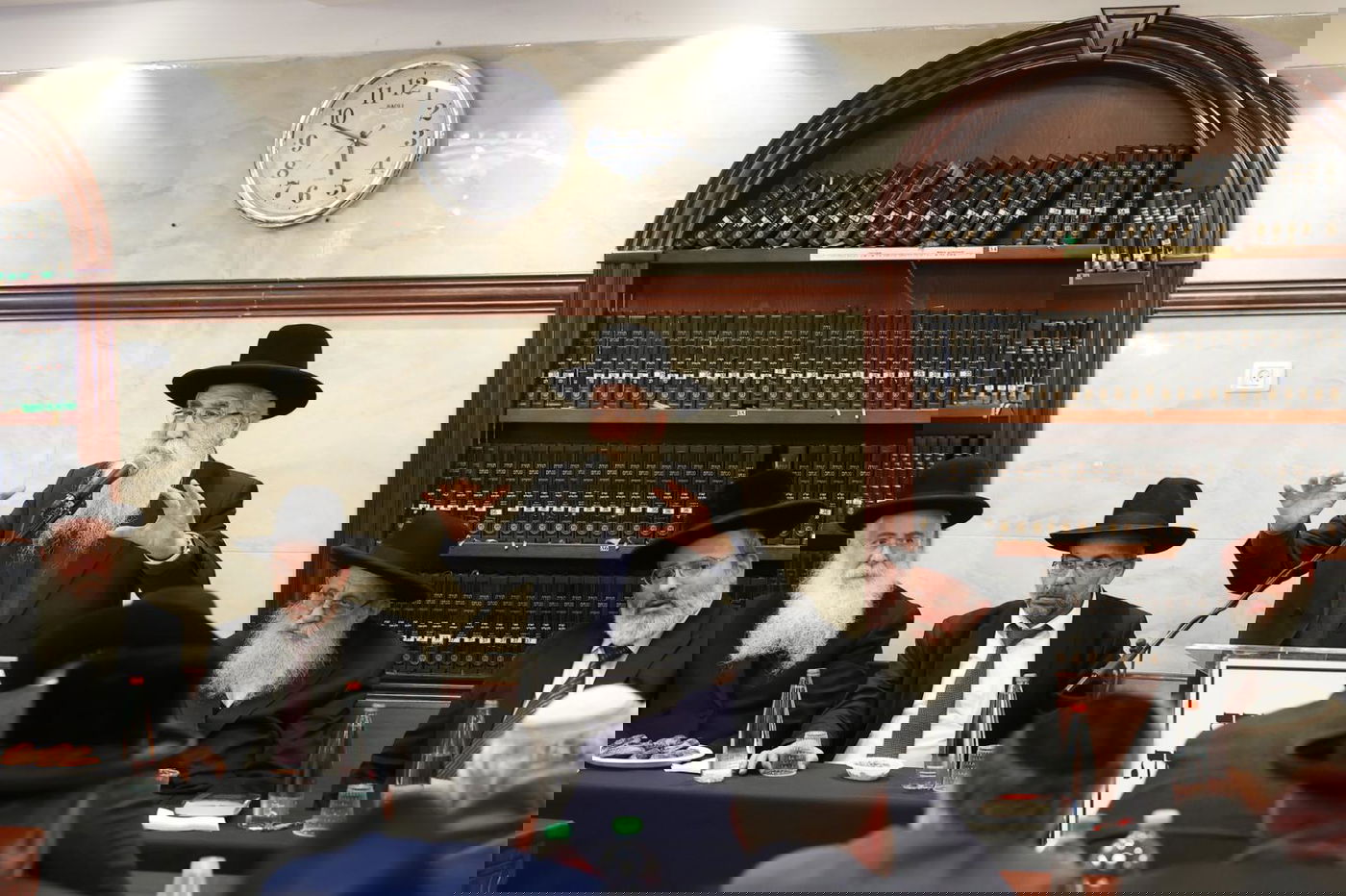 צפו: גדולי ישראל בעצרת מספד לגר"ש אליטוב זצ"ל